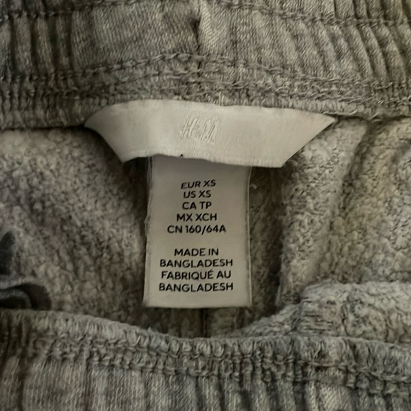 HnM grey sweatpants - Picture 4 of 4